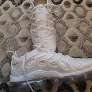 Nike vapormax men's Sneaks